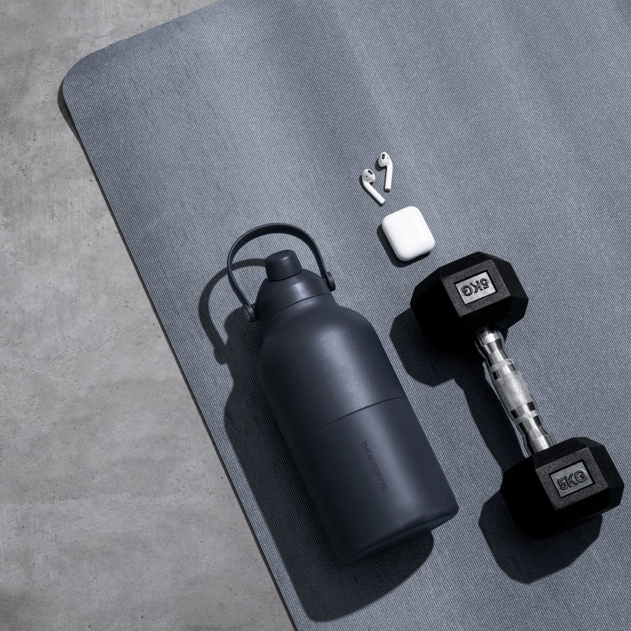 Insulated Bottle 2L in Charcoal